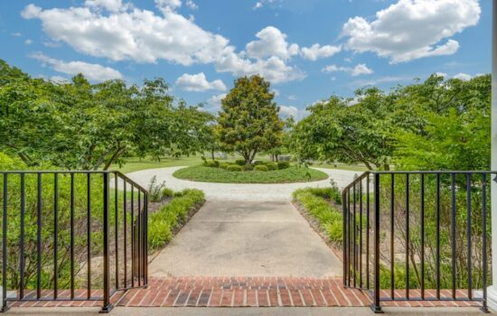 3014 Forge Road Circular Driveway