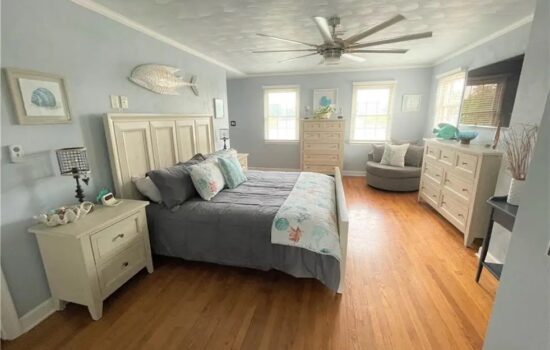 8 Lakeview Drive Bedroom